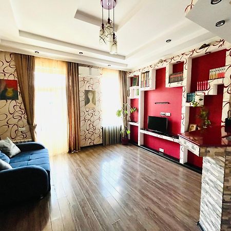 Jeji'S Apartment ティビリシ エクステリア 写真