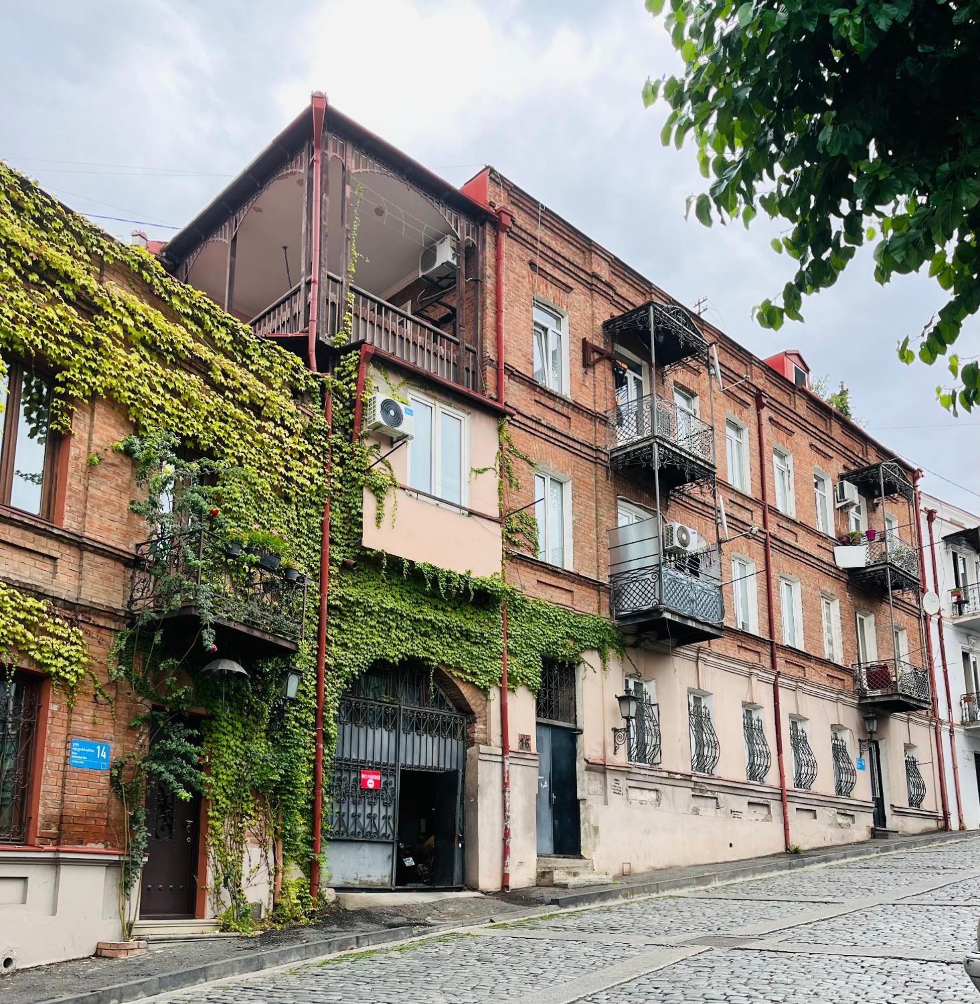 Jeji'S Apartment ティビリシ エクステリア 写真